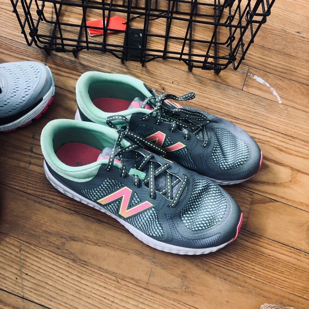 new balance women shoes great condition